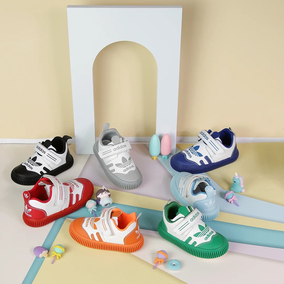 کتونی بچه گانه adidas رنگی فوم