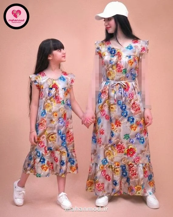 پیراهن ست مادر دختری گل های رنگی جنس نخی سه بعدی